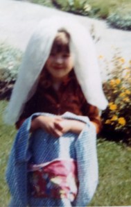 Maybe I was a feminist before I know it, this photo suggests that the thing I thought went best with a bridal veil was a pinny.